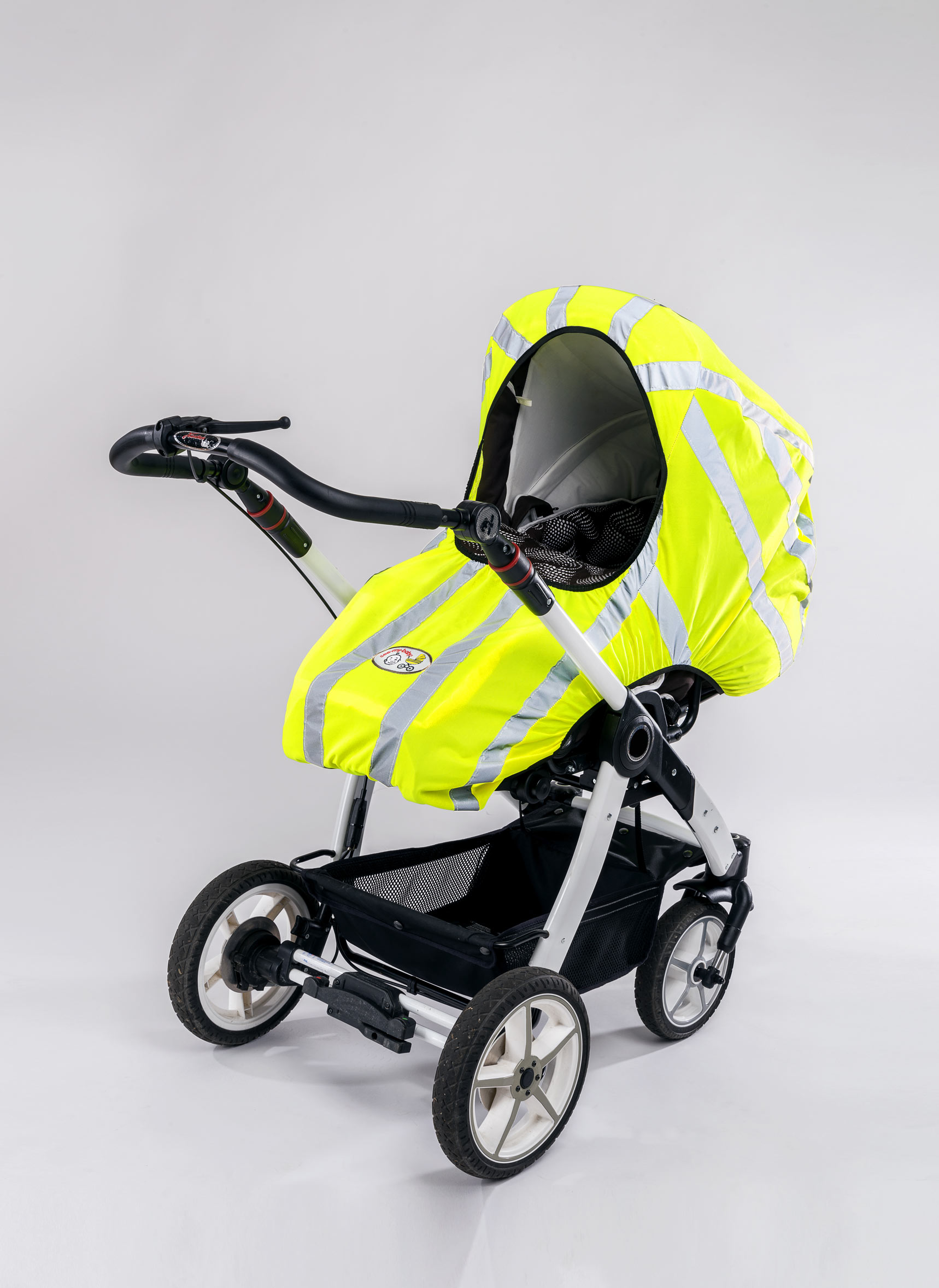 KIWA – Reflektierender Schutzbezug für Kinderwägen